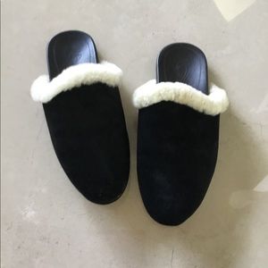 Olukai. Genuine leather suede slippers.